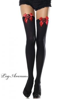 Calze con fiocchi e teschi.