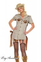 Costume Safari.