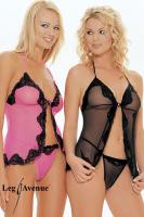 Babydoll con paillettes e perizoma.