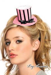 Mini cappello in velluto con righe.