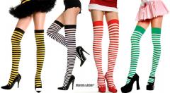 Calze a righe colorate.
