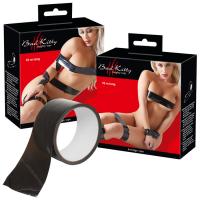 Nastro bondage nero.