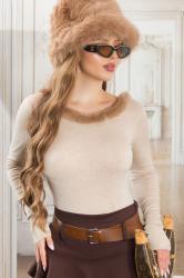Maglia Beige con Dettagli in Pelliccia Sintetica