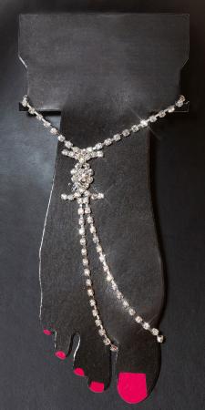 Catenina piede con strass.