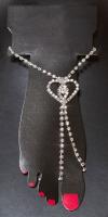Catenina piede con strass e cuore.