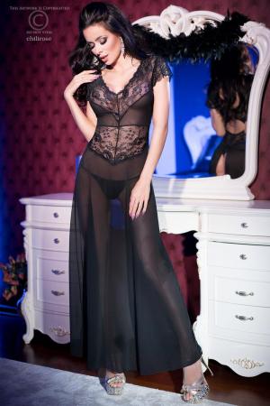 Neglig lunga in tulle e pizzo.