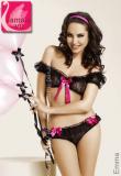 Intimo 2 pezzi in pizzo nero con fiocchi rosa.